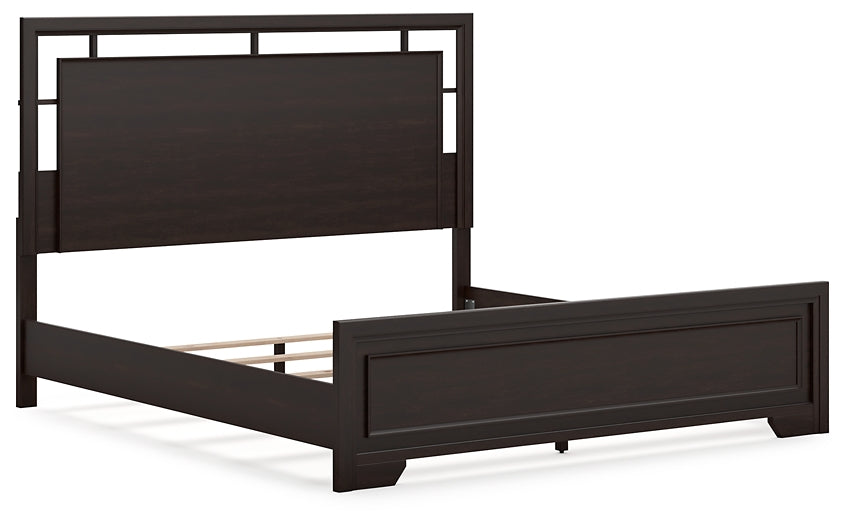 Covetown King Panel Bed with Dresser