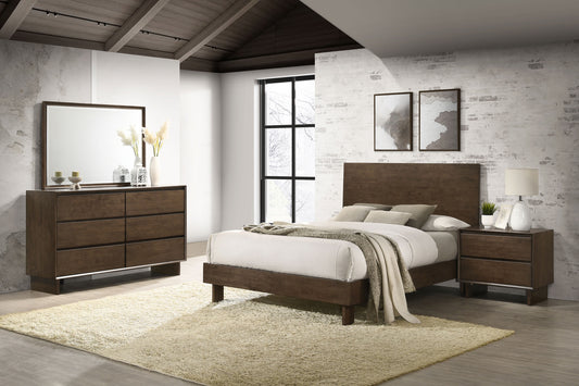 Glenwood 4-piece Eastern King Bedroom Set Warm Brown