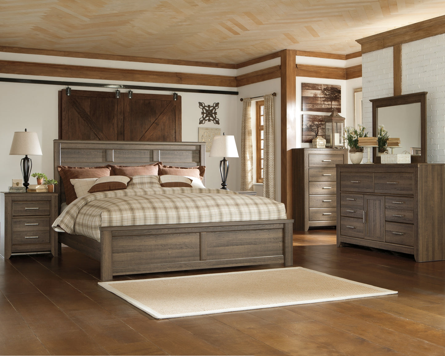 Juararo King Panel Bed with Mirrored Dresser and Chest